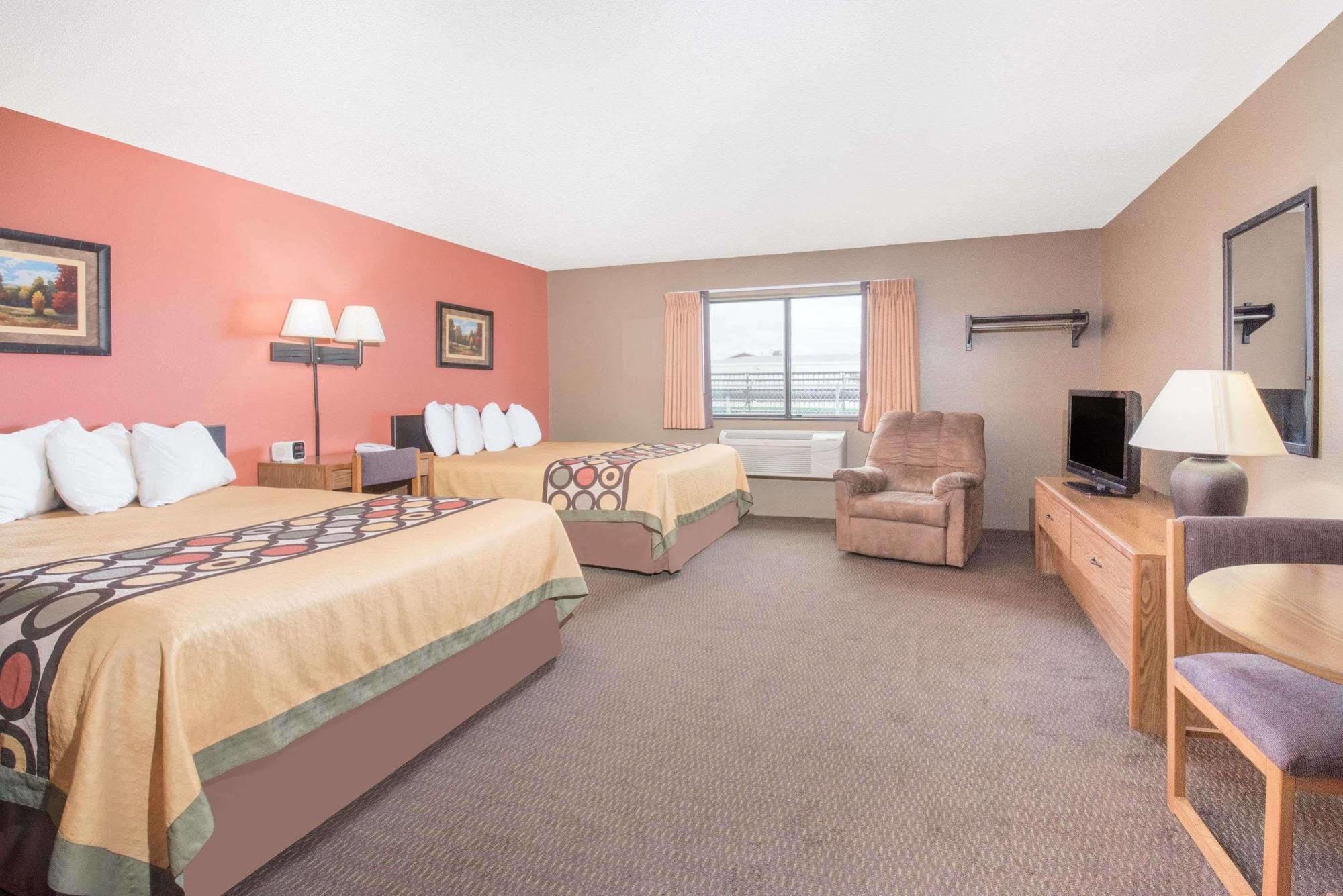 Super 8 By Wyndham Warroad Hotel Buitenkant foto