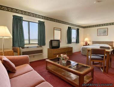 Super 8 By Wyndham Warroad Hotel Buitenkant foto